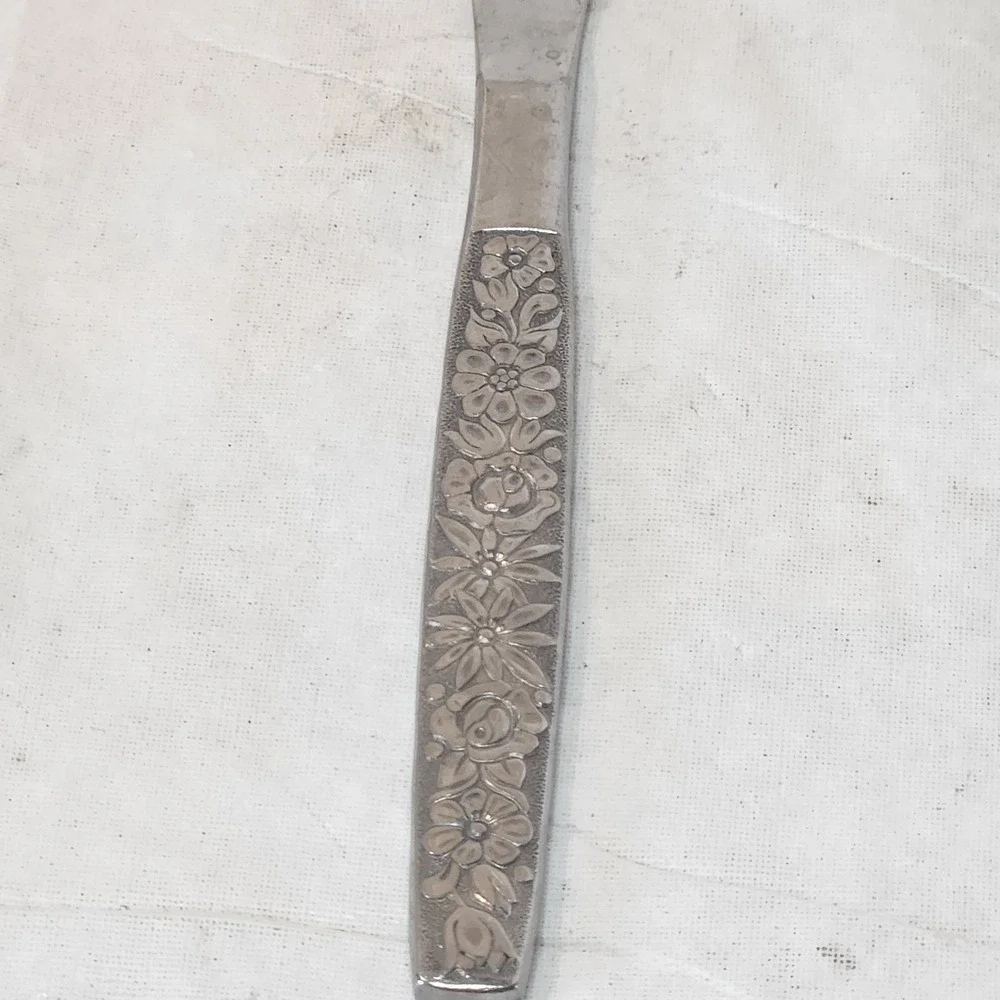 VTG Dinner Knife  Malibu Wm A Rogers Deluxe Oneida Stainless Flatware MCM Floral